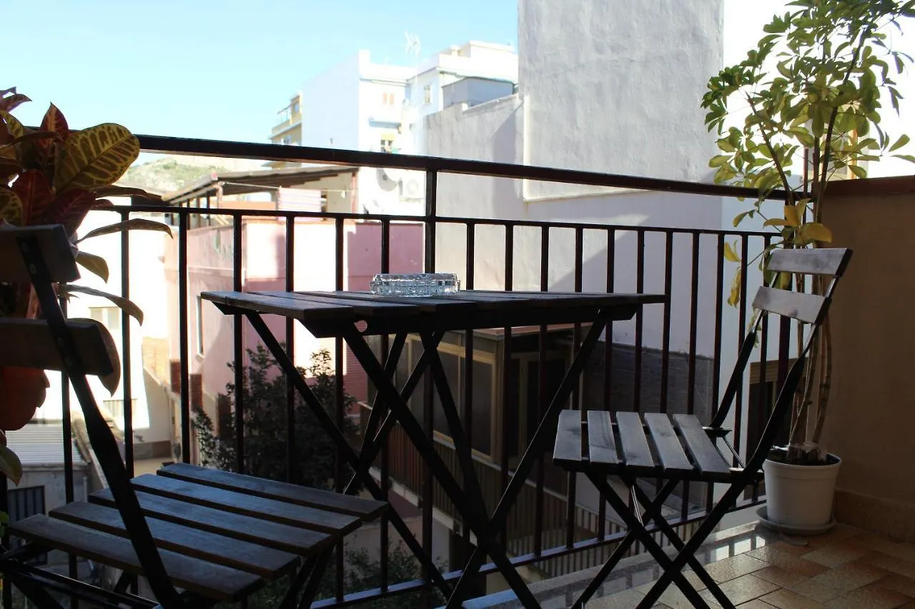 Couette-café Bed and breakfast Blu Mare - Milazzo