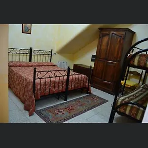 Bed & Breakfast La Contrada Degli Ulivi, Milazzo
